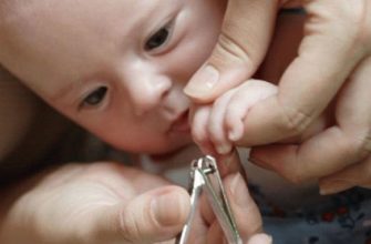 Soins des ongles pour bébé