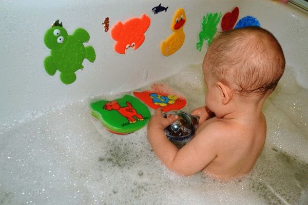 l'enfant a peur de se baigner dans la salle de bain quoi faire