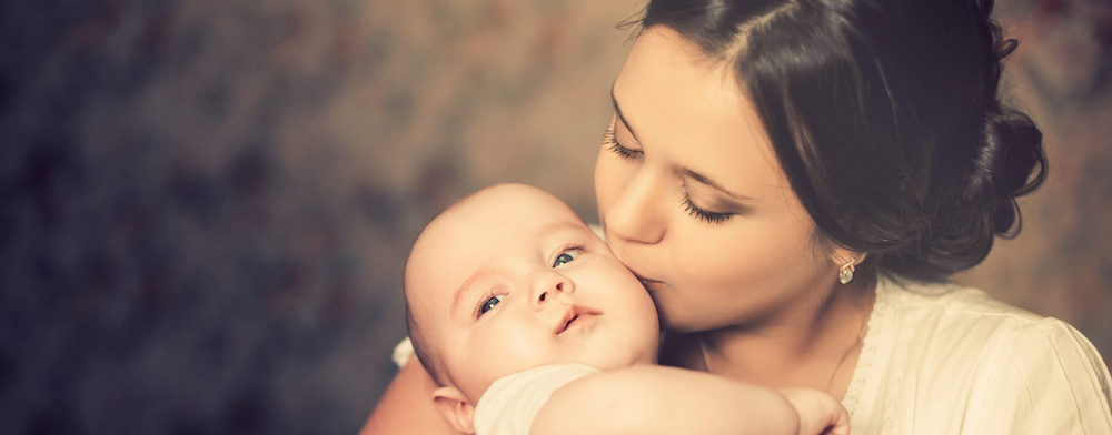 mère avec bébé