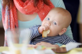 aliments qui ne doivent pas être donnés aux jeunes enfants