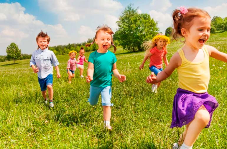 jeux d'extérieur enfant 2 ans